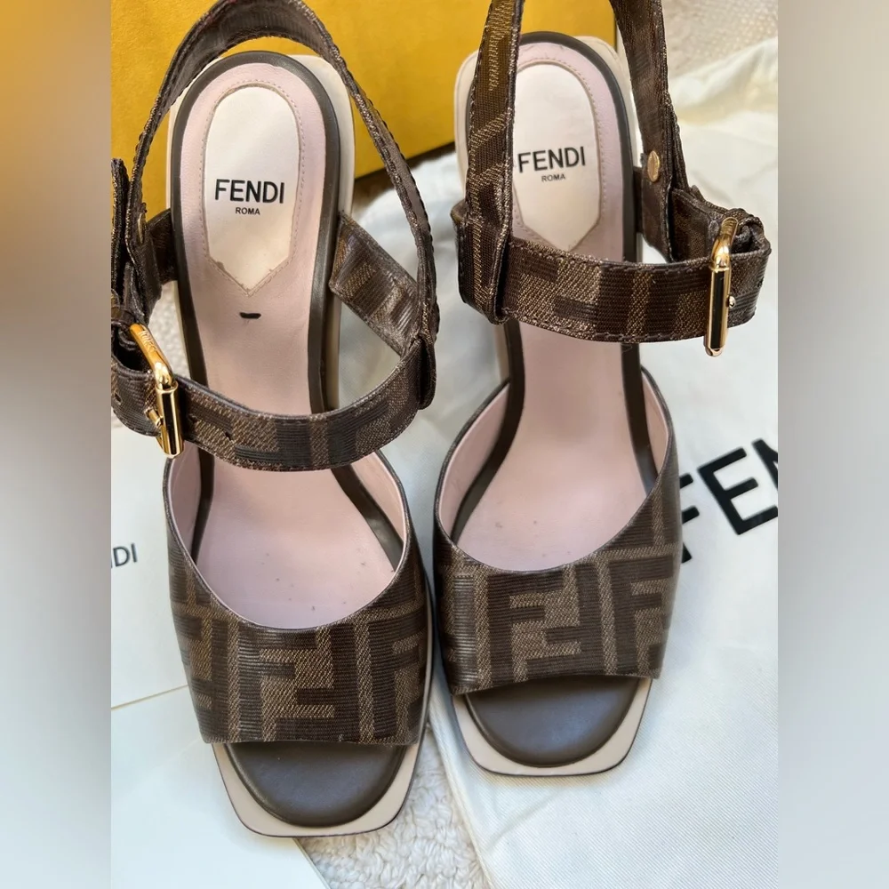 Fendi zucca zeppatessuto